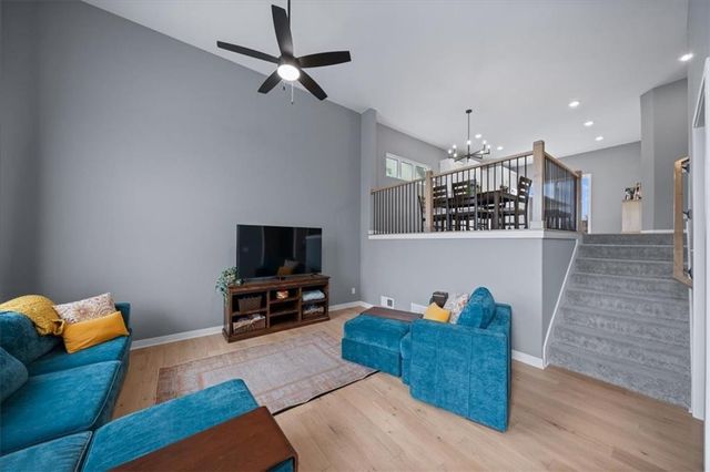 16083 Ryan Circle, Parkville, MO 64152