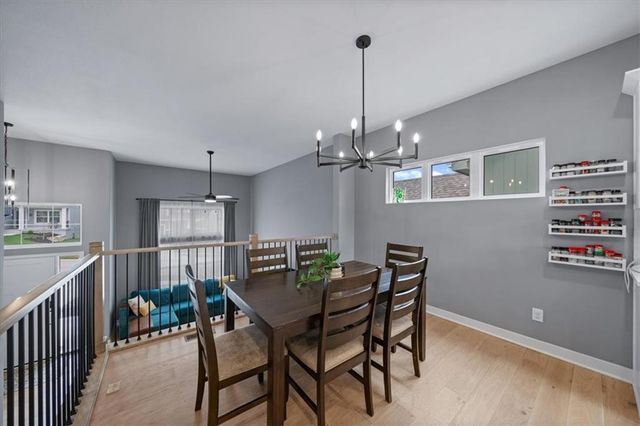 16083 Ryan Circle, Parkville, MO 64152