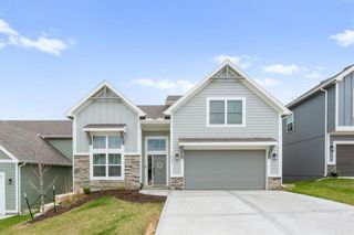16083 Ryan Circle, Parkville, MO 64152
