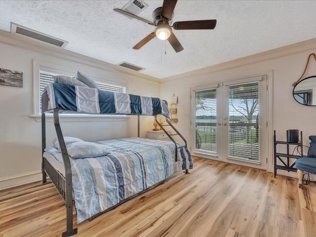 115 Harbor Addition Drive, Livingston, TX 77351