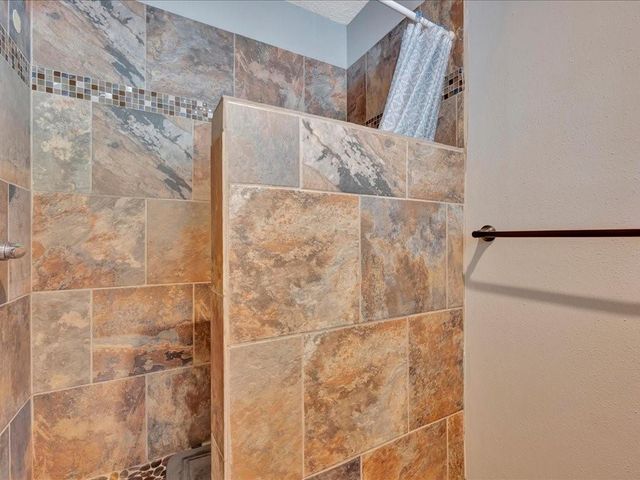 115 Harbor Addition Drive, Livingston, TX 77351