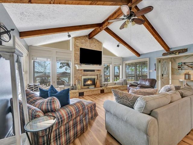 115 Harbor Addition Drive, Livingston, TX 77351