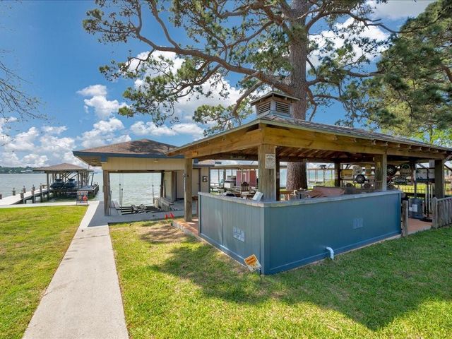 115 Harbor Addition Drive, Livingston, TX 77351