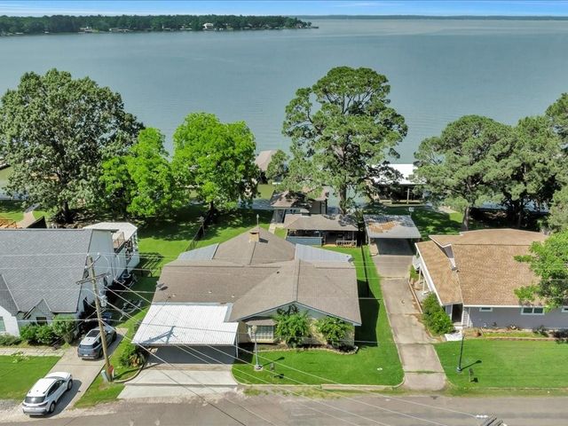 115 Harbor Addition Drive, Livingston, TX 77351