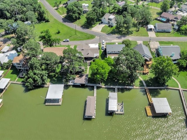 115 Harbor Addition Drive, Livingston, TX 77351