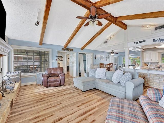 115 Harbor Addition Drive, Livingston, TX 77351