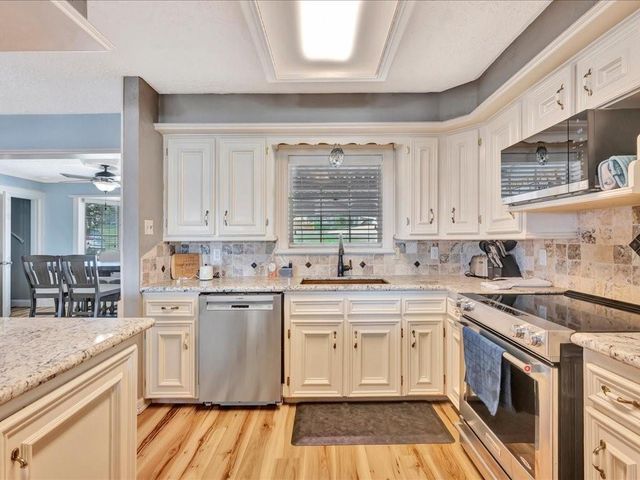 115 Harbor Addition Drive, Livingston, TX 77351