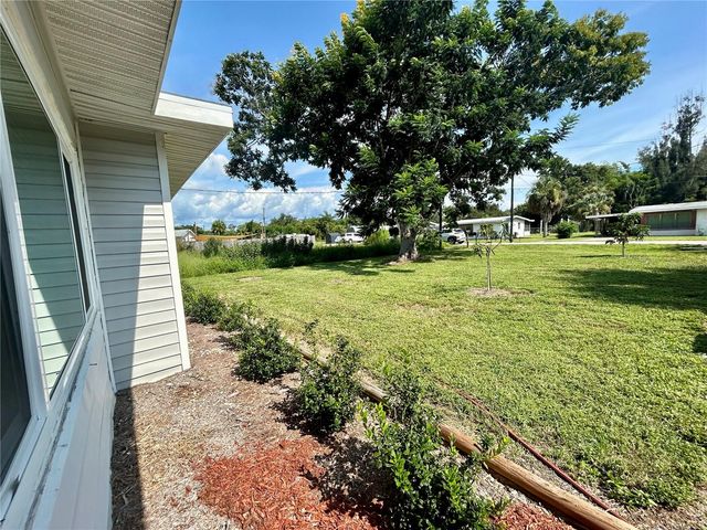 1742 MANGOE ST, Punta Gorda, FL 33980