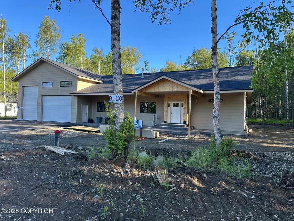 1929 W Cashett Avenue, Wasilla, AK 99654