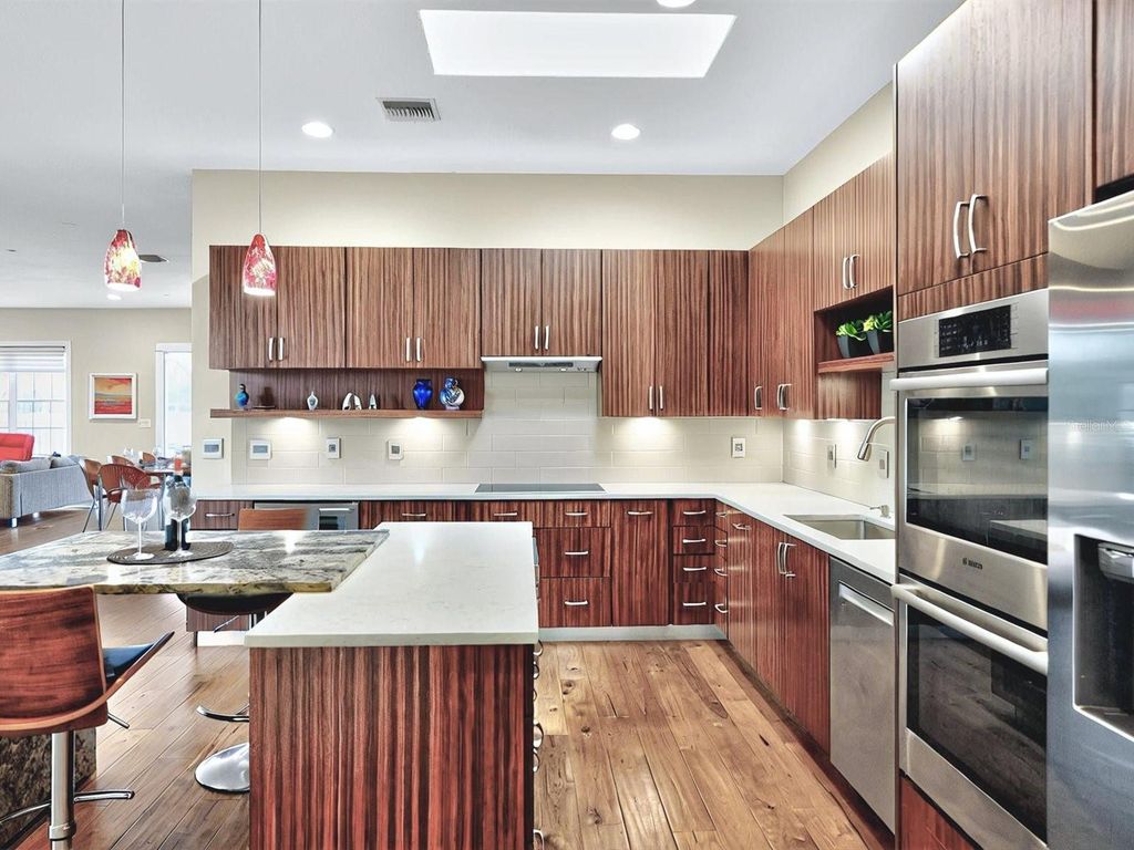 Image 16 of property listing at 9744 COVENT GARDEN DRIVE, Orlando, FL 32827