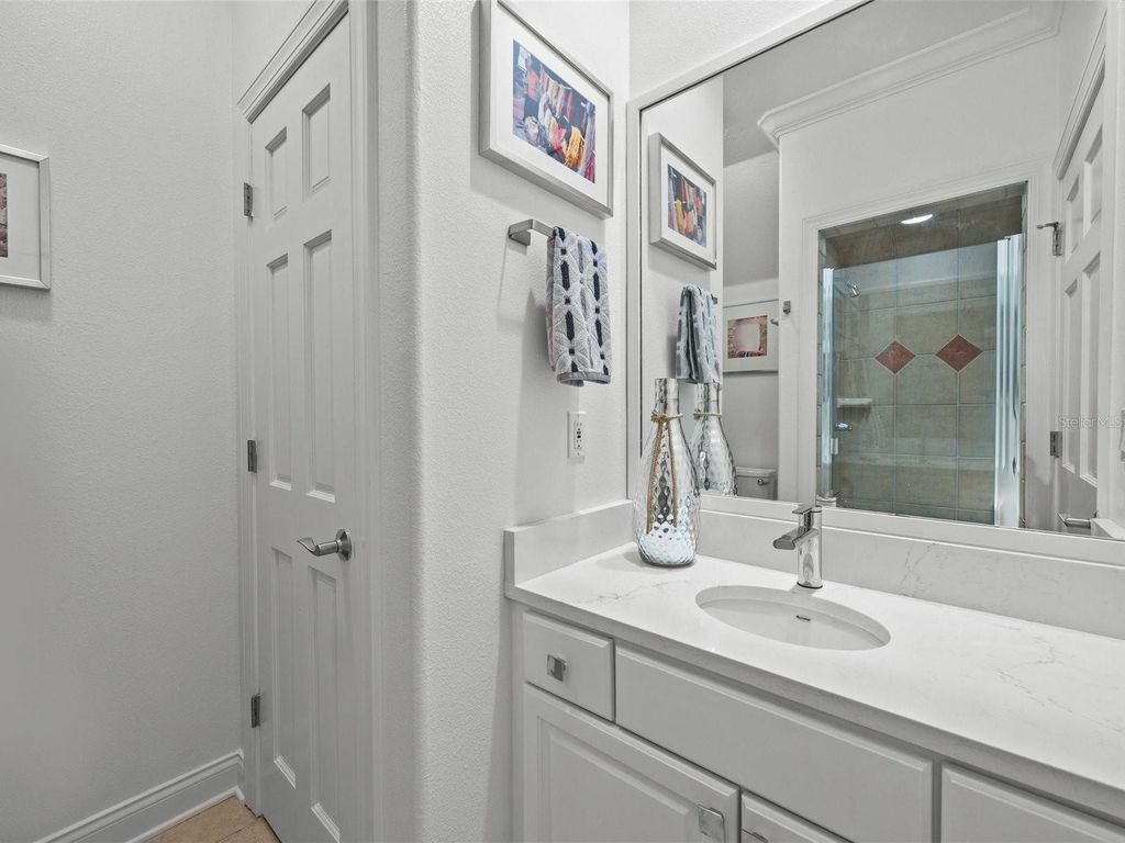 Image 44 of property listing at 9744 COVENT GARDEN DRIVE, Orlando, FL 32827