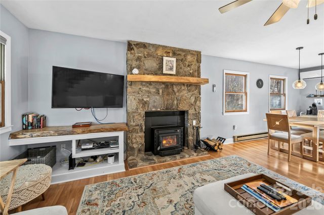 52 Treanors Place, Maggie Valley, NC 28751