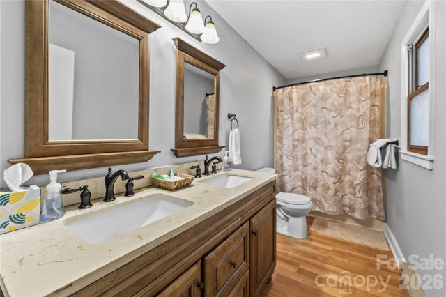 52 Treanors Place, Maggie Valley, NC 28751