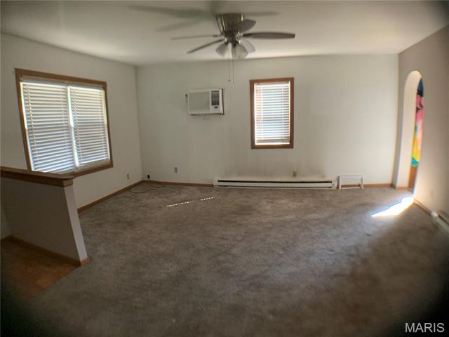 1218 S 5th Street, De Soto, MO 63020