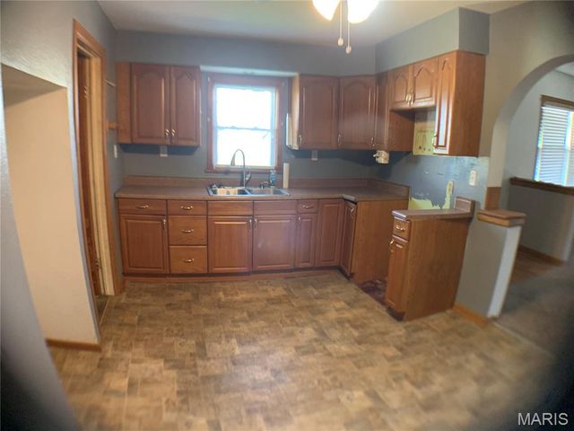 1218 S 5th Street, De Soto, MO 63020
