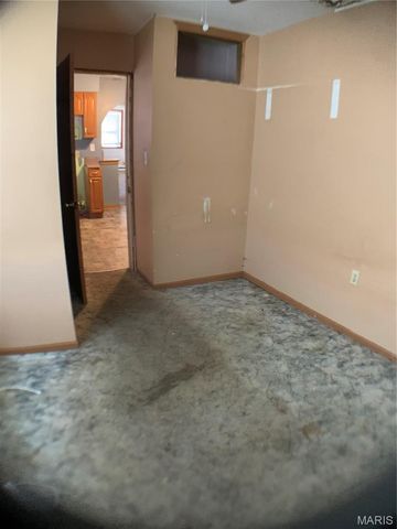 1218 S 5th Street, De Soto, MO 63020