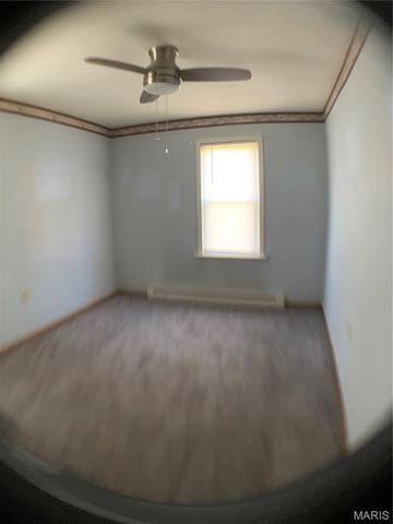 1218 S 5th Street, De Soto, MO 63020