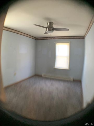 1218 S 5th Street, De Soto, MO 63020