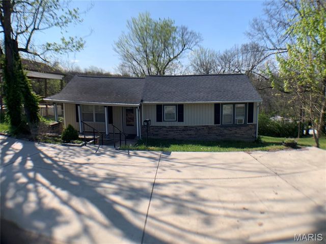 1218 S 5th Street, De Soto, MO 63020
