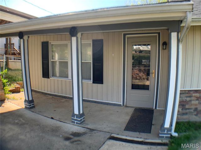 1218 S 5th Street, De Soto, MO 63020