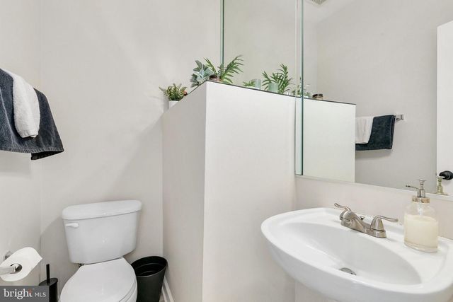 709 GAITHER RD, Rockville, MD 20850