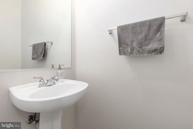 709 GAITHER RD, Rockville, MD 20850