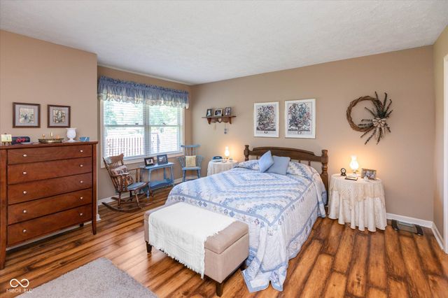7086 Steinmeier Drive W, Indianapolis, IN 46220