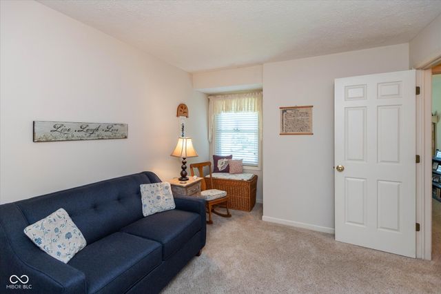 7086 Steinmeier Drive W, Indianapolis, IN 46220