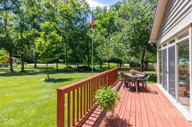 7086 Steinmeier Drive W, Indianapolis, IN 46220