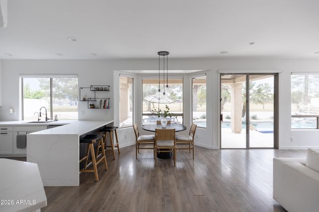 6735 E GELDING Drive, Scottsdale, AZ 85254