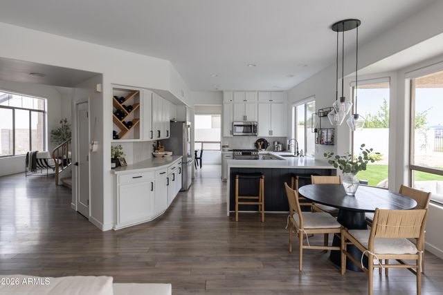 6735 E GELDING Drive, Scottsdale, AZ 85254