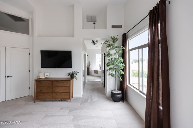 6735 E GELDING Drive, Scottsdale, AZ 85254