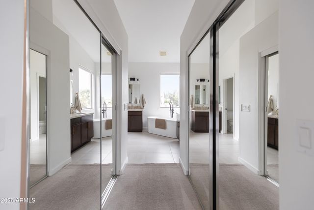 6735 E GELDING Drive, Scottsdale, AZ 85254