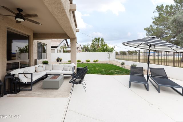 6735 E GELDING Drive, Scottsdale, AZ 85254