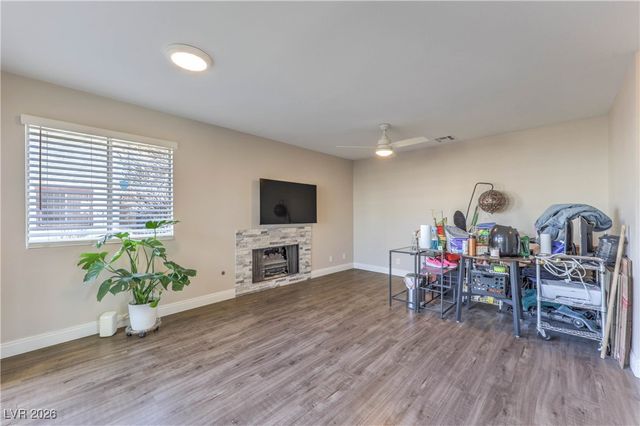 5015 Spencer Street C, Las Vegas, NV 89119