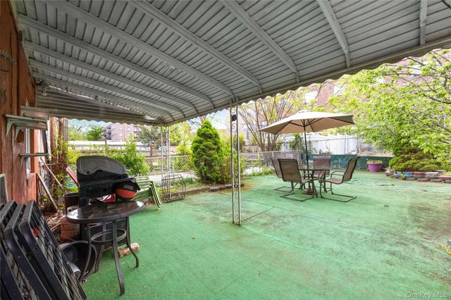 627 Commonwealth Avenue, Bronx, NY 10473