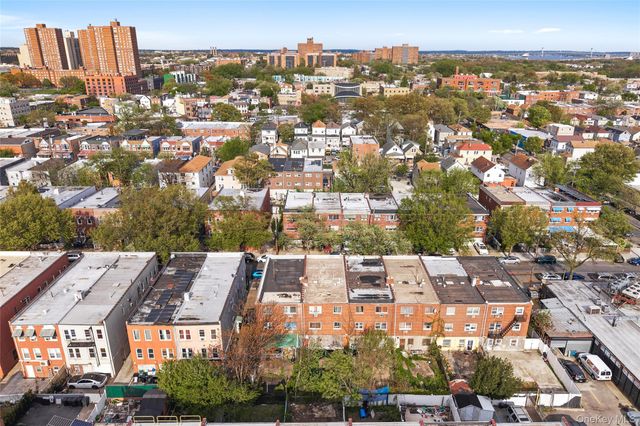 627 Commonwealth Avenue, Bronx, NY 10473