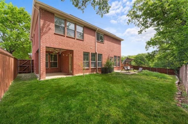 1801 Sharpsbury Drive, Euless, TX 76040