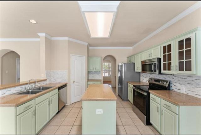 1801 Sharpsbury Drive, Euless, TX 76040