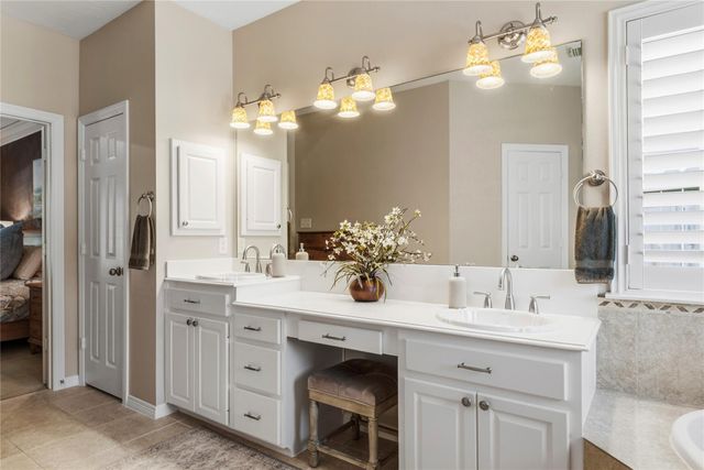 17411 Pinecreek Hollow Lane, Houston, TX 77095