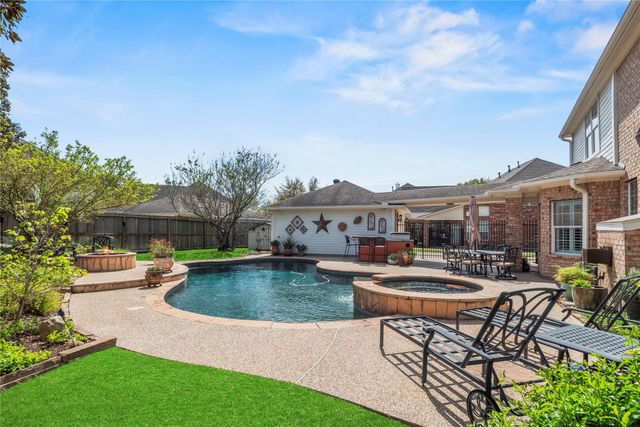 17411 Pinecreek Hollow Lane, Houston, TX 77095