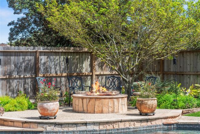 17411 Pinecreek Hollow Lane, Houston, TX 77095