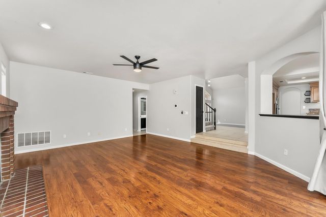 340 N Lexington Dr, Folsom, CA 95630