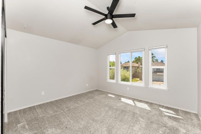 340 N Lexington Dr, Folsom, CA 95630