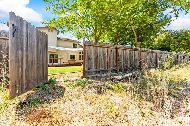 340 N Lexington Dr, Folsom, CA 95630