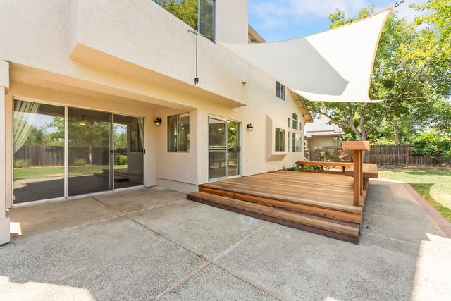 340 N Lexington Dr, Folsom, CA 95630