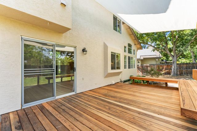 340 N Lexington Dr, Folsom, CA 95630