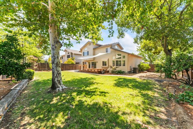 340 N Lexington Dr, Folsom, CA 95630