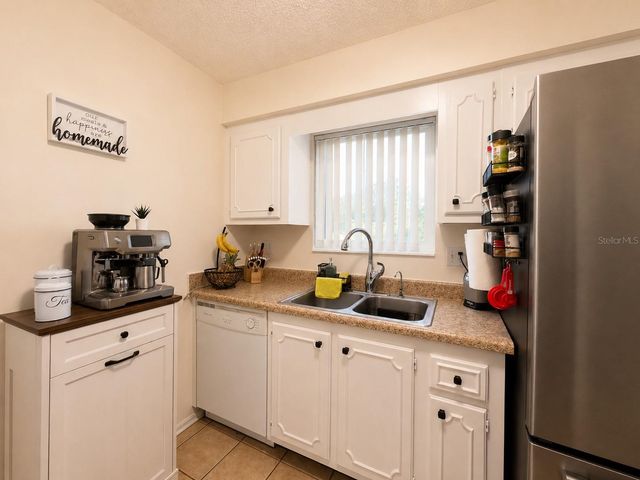 3810 CORTEZ DRIVE C, Tampa, FL 33614