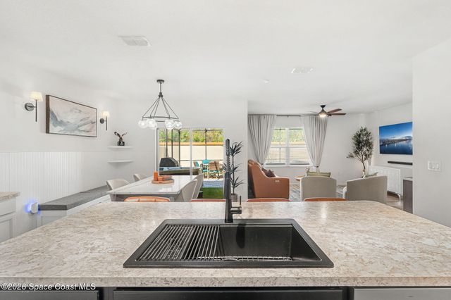 202 Alamere Drive SW, Palm Bay, FL 32908